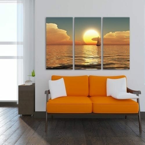 מפרשית בשקיעה