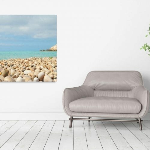 לבנה על לבנה